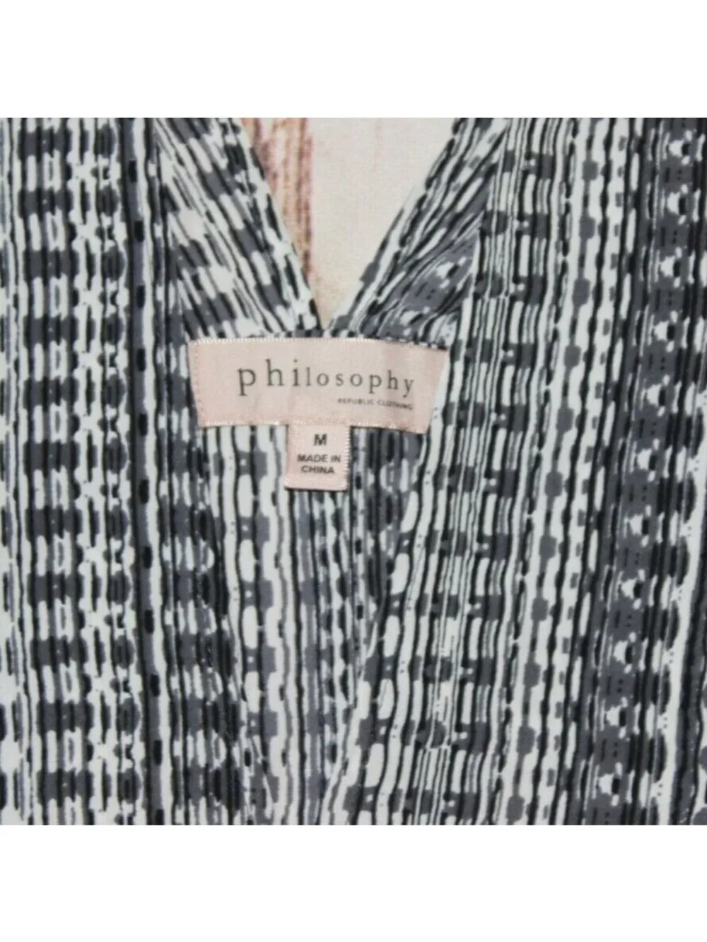 Philosophy Womens V-neck, Cap Sleeve Light Weight Blouse-Black/White-M-GUC - Picture 4 of 6